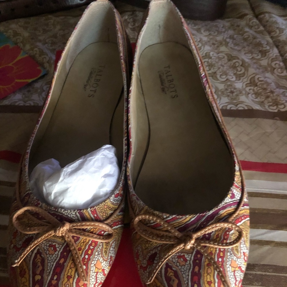 Paisley shoes by Tabot